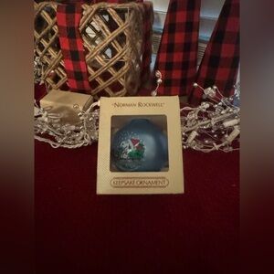 Vintage Hallmark  1984 peanut Ornament Norman Rockwell NEW